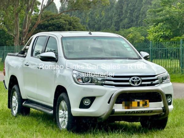 2017 - Toyota  Hilux