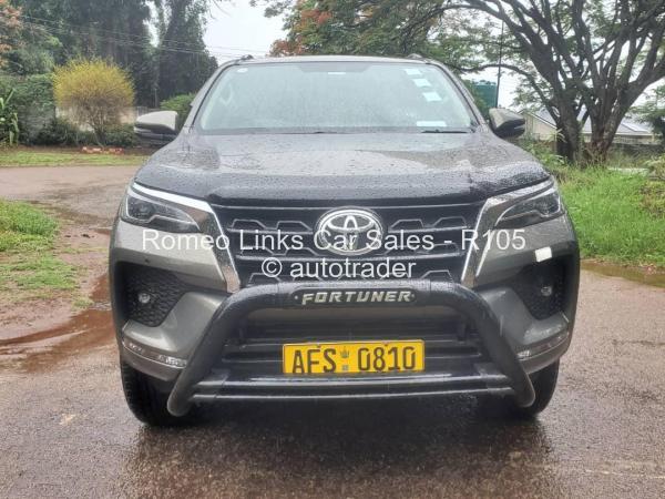 2022 - Toyota  Fortuner