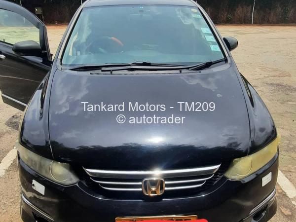 2004 - Honda Odyssey