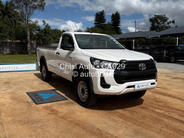 2023 - Toyota  HILUX REVO