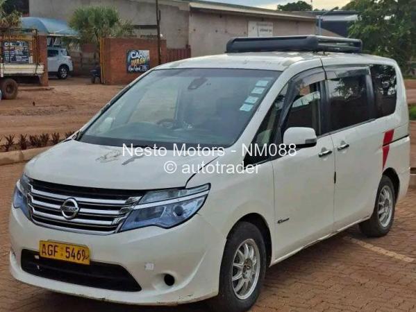 2014 - Nissan  Serena