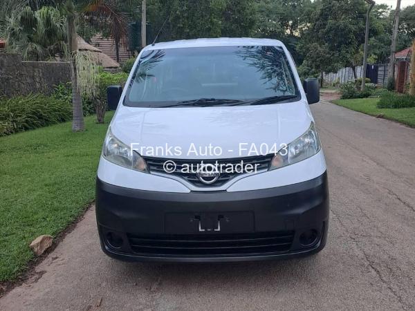 2016 - Nissan  NV200