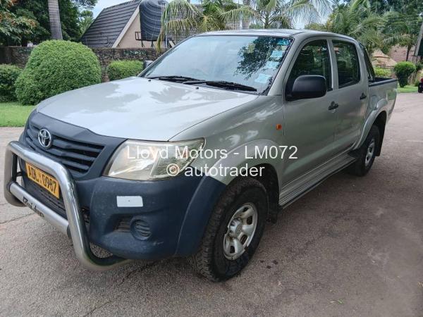2012 - Toyota  Hilux