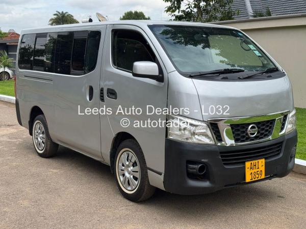 2015 - Nissan  NV350