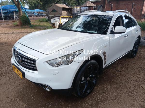 2011 - Infiniti QX70