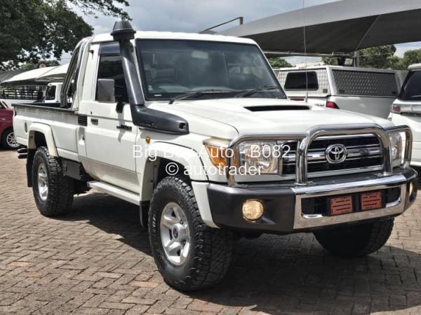 2016 - Toyota  Land Cruiser 79
