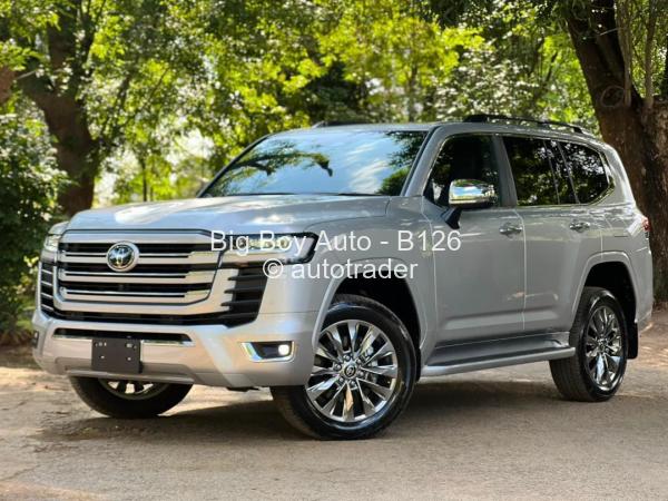 2025 - Toyota  Landcruiser 300 SAHARA ZX