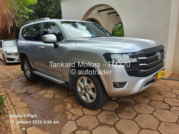 2023 - Toyota  Land Cruiser 300