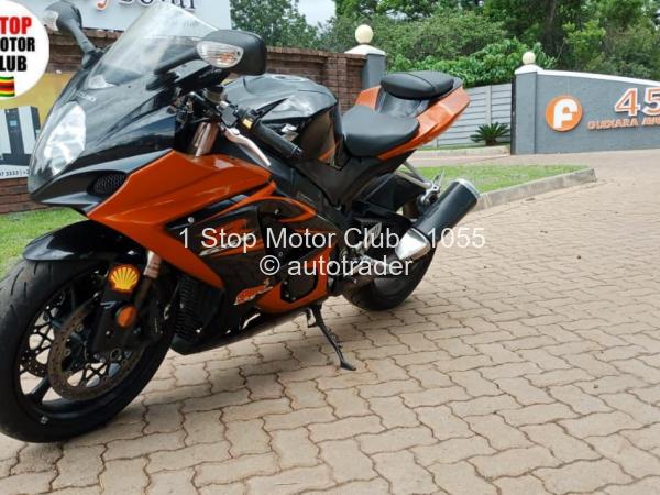  - Suzuki GSXR 1000