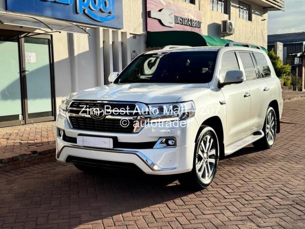 2018 - Toyota  Landcruiser  200 VX-R