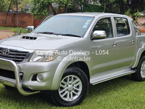 2014 - Toyota  Hilux