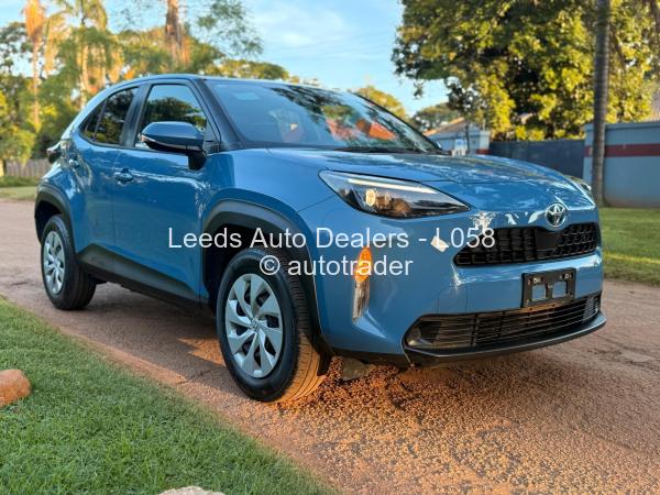 2021 - Toyota  Yaris