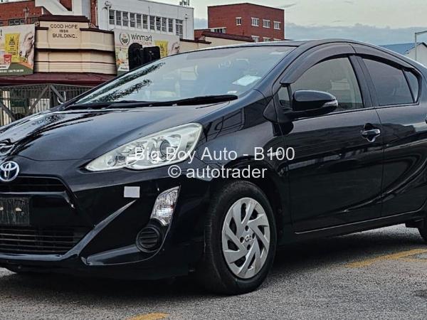 2016 - Toyota  Aqua