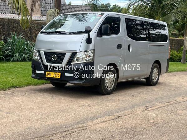 2014 - Nissan  NV350