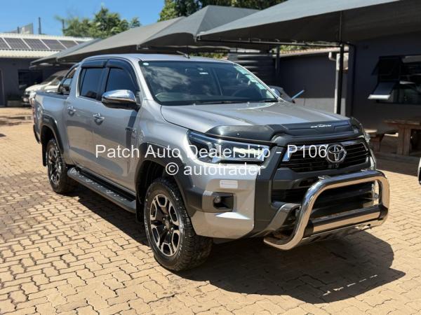 2022 - Toyota  Hilux