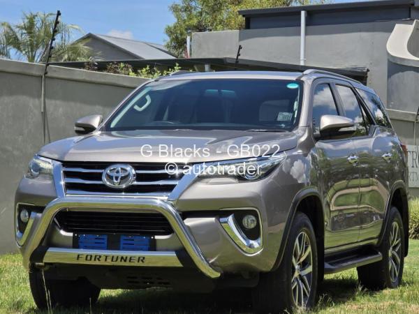 2017 - Toyota  Fortuner