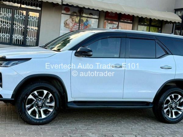 2024 - Toyota  Fortuner