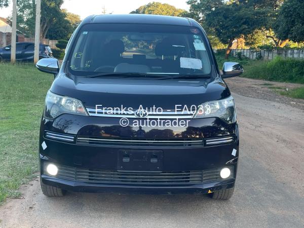 2016 - Toyota  Spade