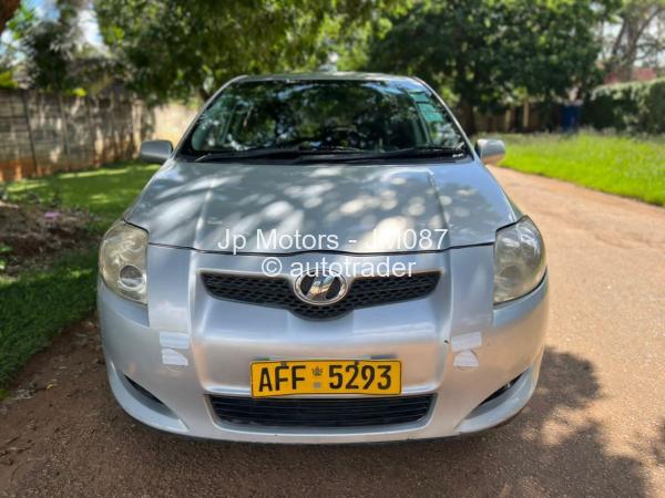 2007 - Toyota  Auris