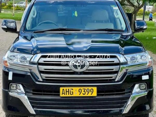 2019 - Toyota  Land Cruiser 200
