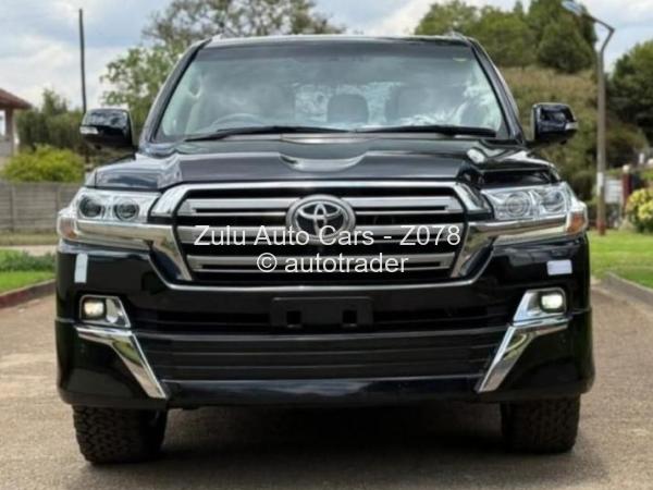 2019 - Toyota  Land Cruiser 200
