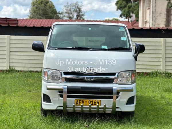 2013 - Toyota  Hiace