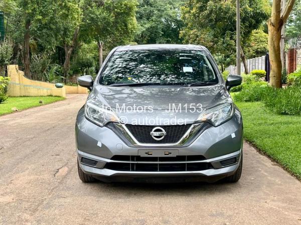 2017 - Nissan  Note