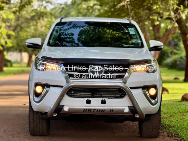 2018 - Toyota  Fortuner