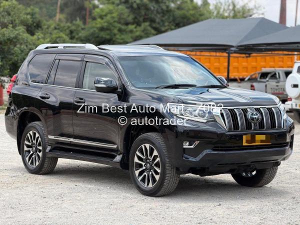 2022 - Toyota  Land Cruiser Prado