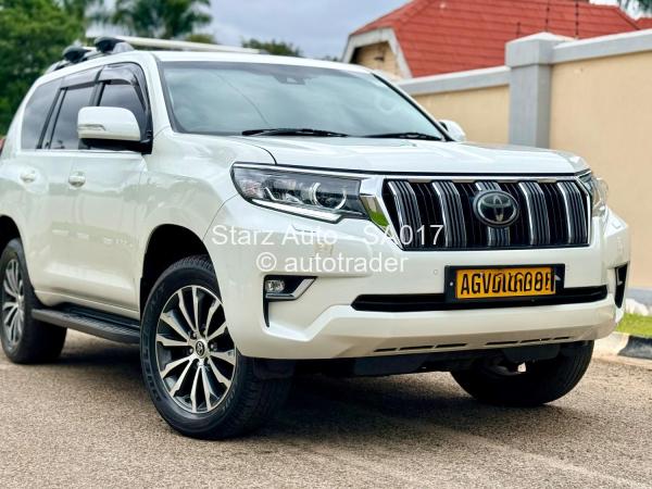 2020 - Toyota  Land Cruiser Prado