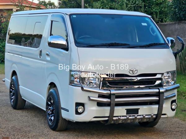 2017 - Toyota  Hiace