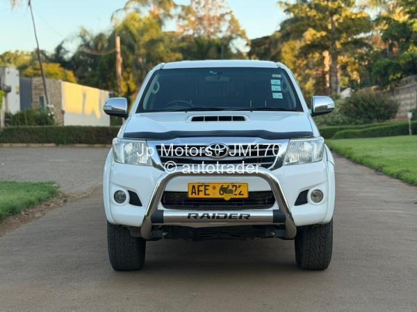 2013 - Toyota  Hilux D4D