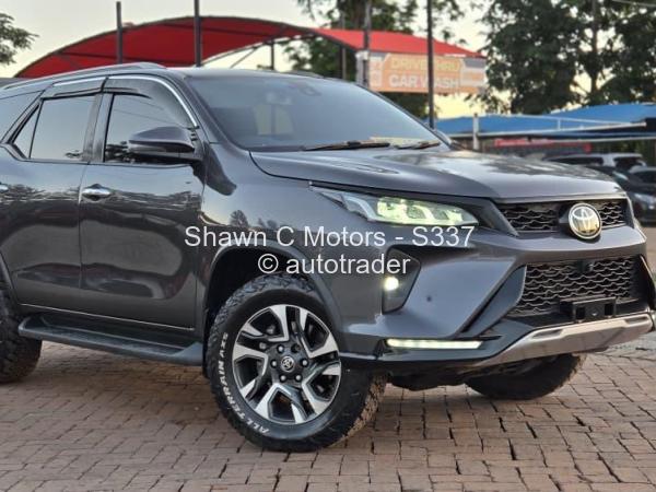 2023 - Toyota  Fortuner