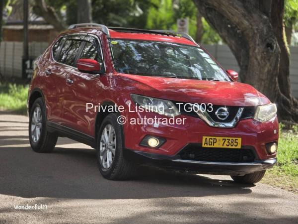 2015 - Nissan  X-Trail