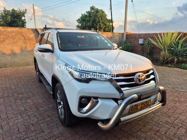 2018 - Toyota  Fortuner