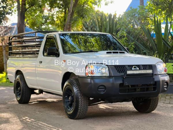 2020 - Nissan  NP300 Hardbody