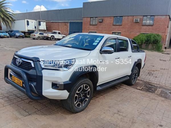2022 - Toyota  Hilux
