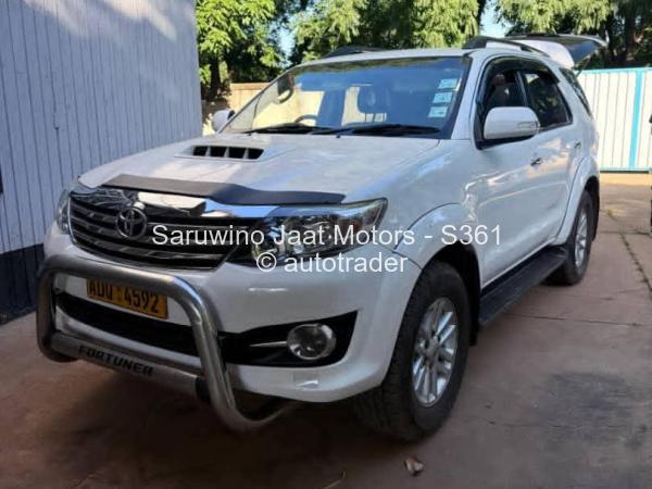 2014 - Toyota  Fortuner