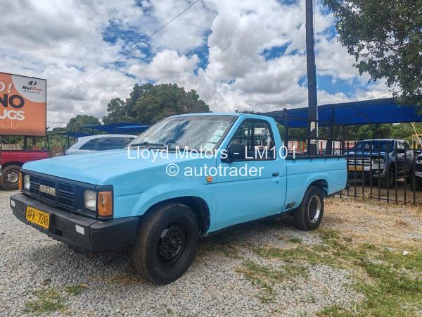 1995 - Nissan  Hardbody