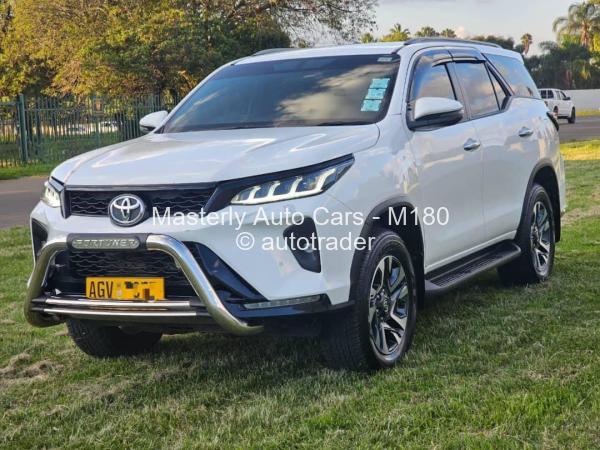 2024 - Toyota  Fortuner