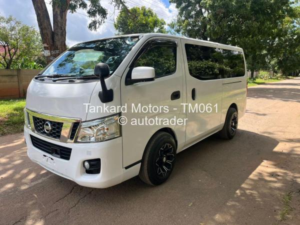 2017 - Nissan  NV350