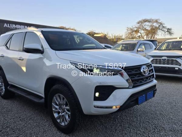 2022 - Toyota  Fortuner