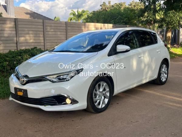 2018 - Toyota  Auris