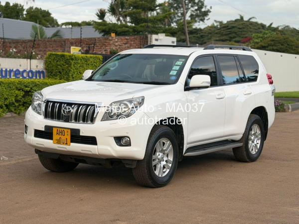 2012 - Toyota  Land Cruiser Prado