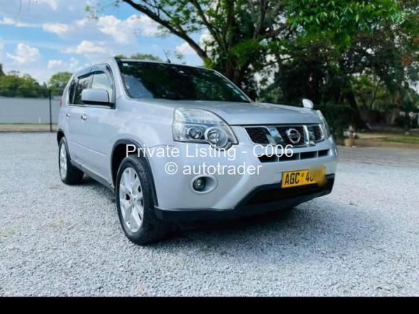 2014 - Nissan  X-Trail