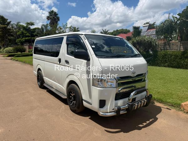 2017 - Toyota  Hiace