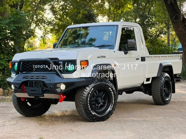 2026 - Toyota  Land Cruiser 79