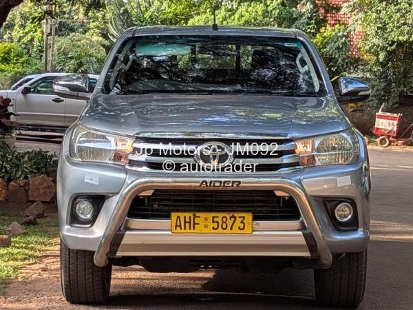2017 - Toyota  HILUX GD6