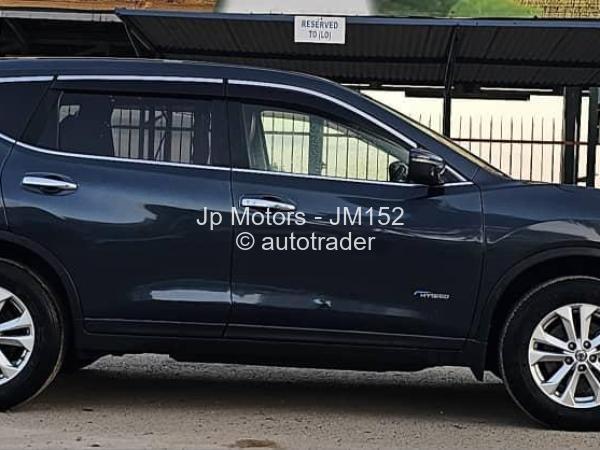 2016 - Nissan  Xtrail