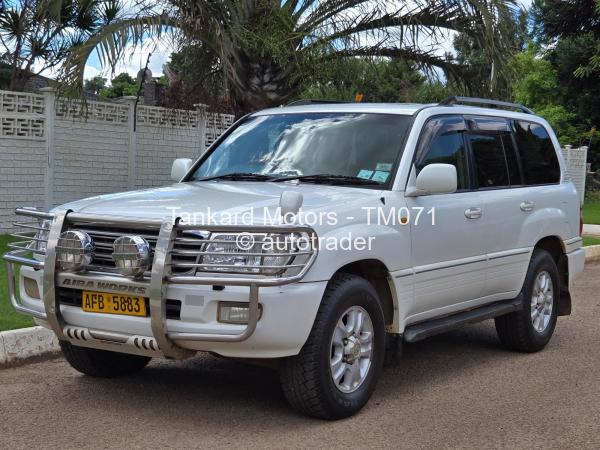 2004 - Toyota  Land Cruiser 100